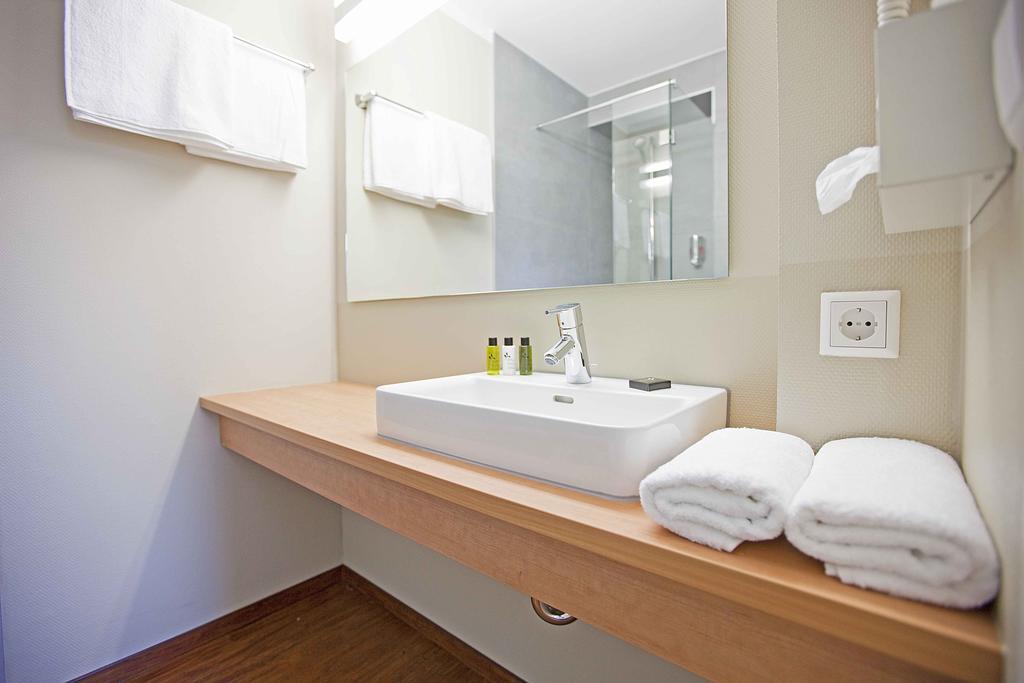 Sebcity Hotel Ellwangen Bilik gambar