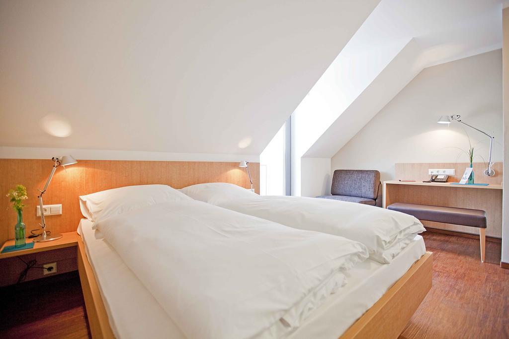 Sebcity Hotel Ellwangen Bilik gambar